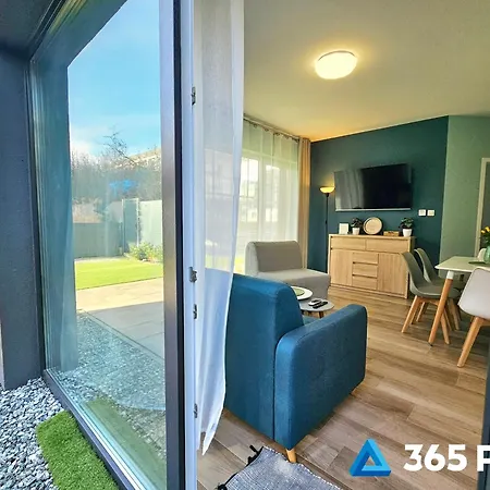 365pam - Przytulny Z Ogrodem Apartamento Gąski